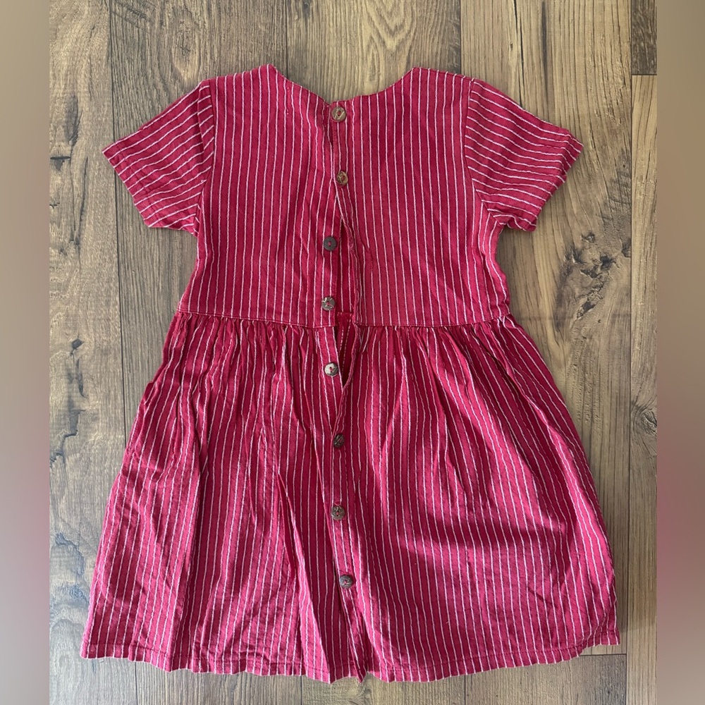 Knotted Fern girls dress sized 9-10, but fits more like a size 6-8! - Picture 2 of 5